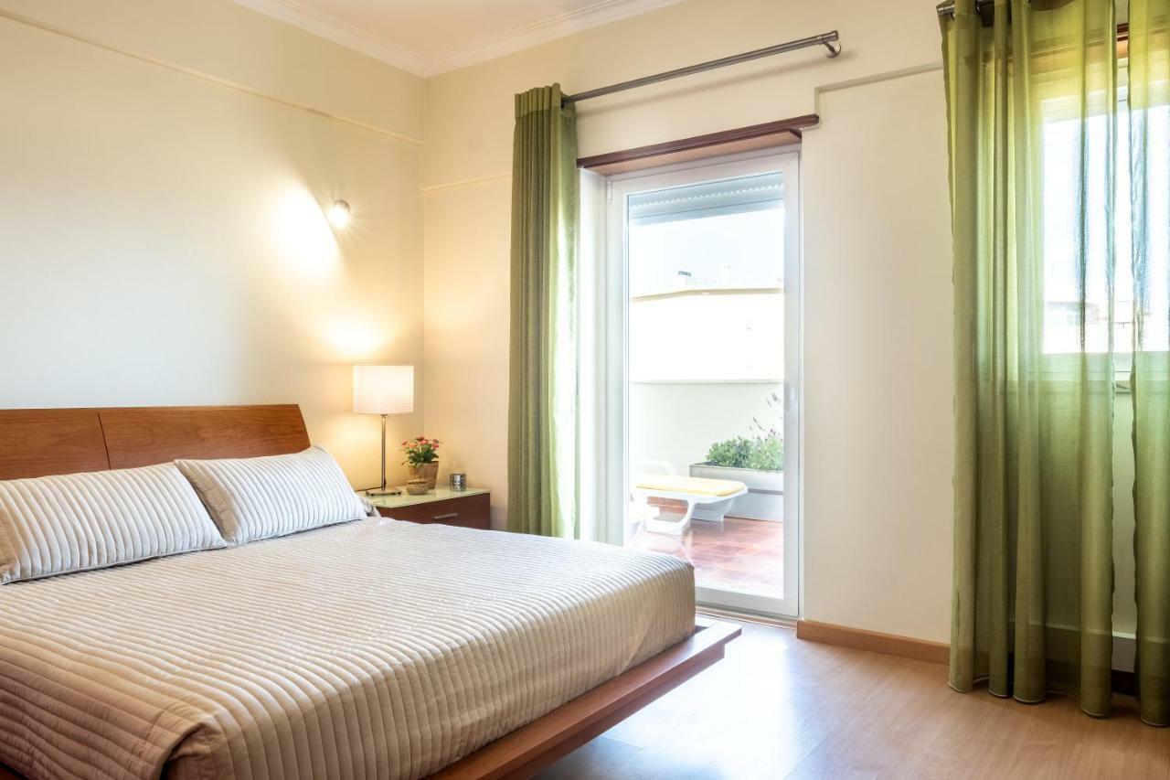 Window To The Sea Apartment Oeiras Exterior photo